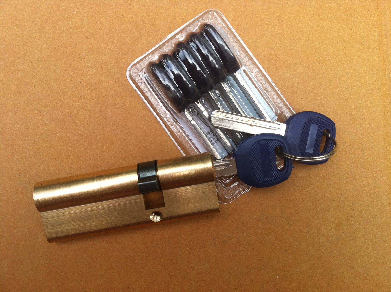 長春防盜門換鎖芯